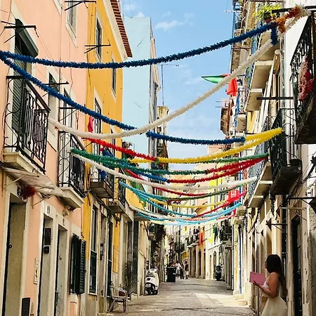 Spacious Quiet &charming ,536mbps Internet Apartman Lisboa